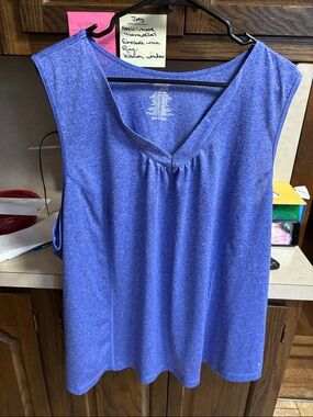 Danskin Now Women's Loose Fit Blue Tank Top Women’s Size 4X (26w-28w)